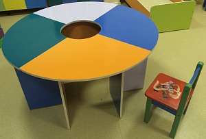 Стол для игр детский 4-х местный (одно место) 600*600*600 мм